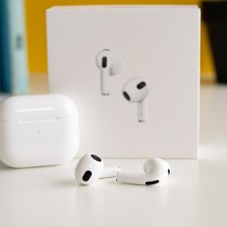 Apple-AirPods-3-review-Spatial-audio-steals-the-show